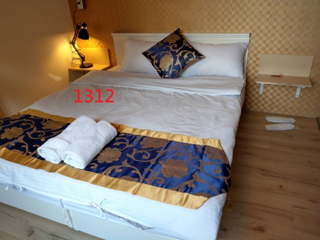 Room1312 高雄左營區
