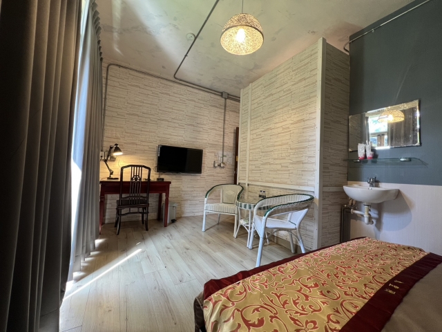 Room1315 高雄左營區