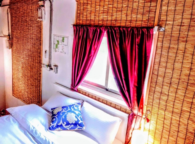 Room 1317 高雄左營區 