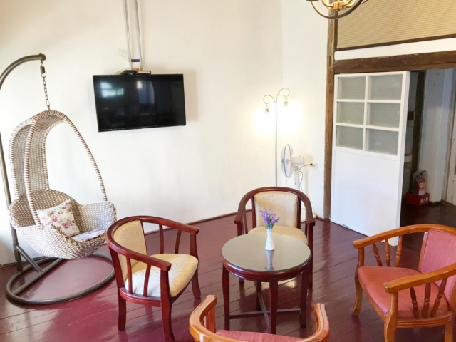 Room 1317 高雄左營區 